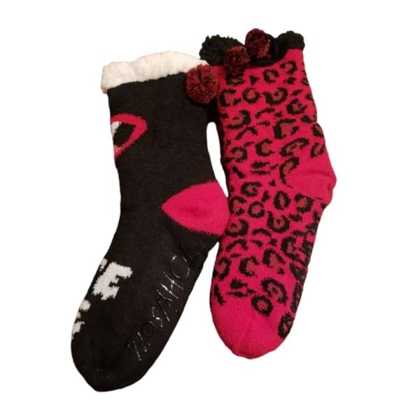 Betsey Johnson 2 Pairs of Cabin Socks - Picture 5 of 8